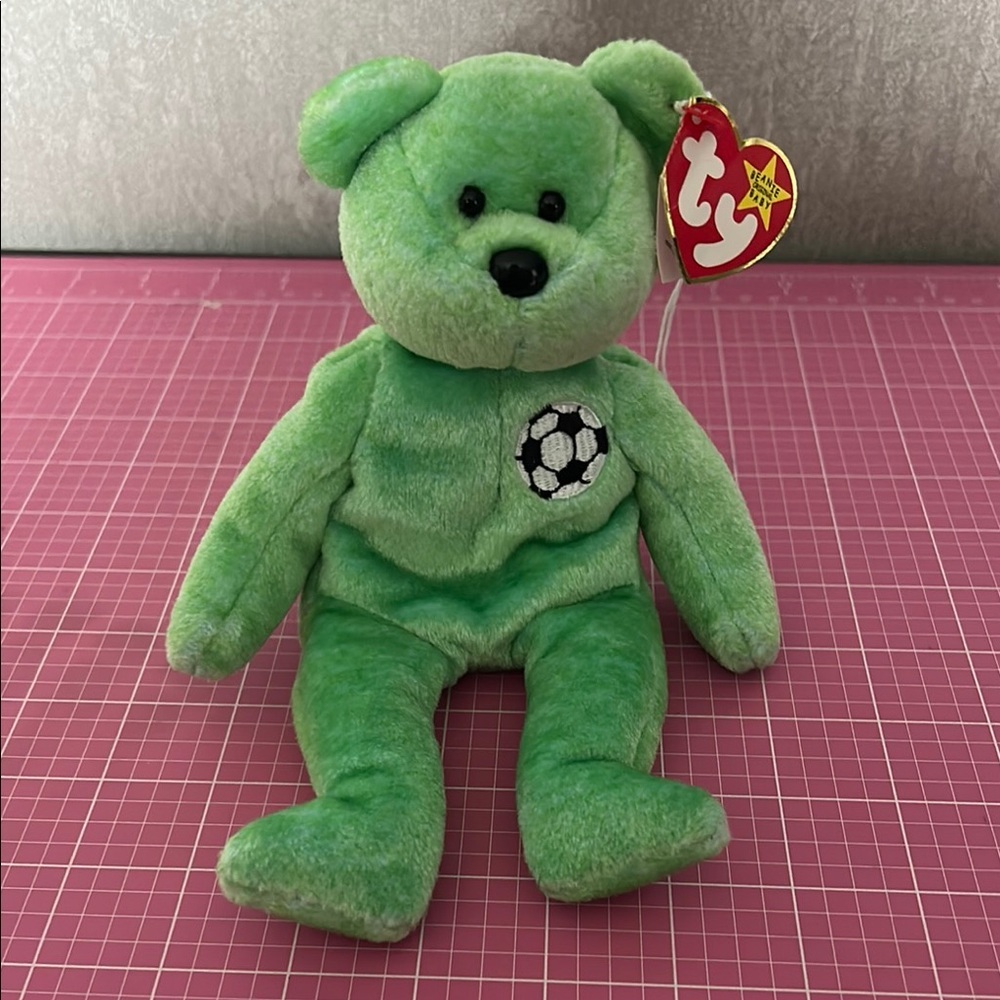 Ty Bennie Baby Green Plush Bear Stuffed Animal with Soccer Design vintage  1998